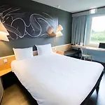 Ibis La Glacerie Hotel 3*