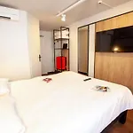 Ibis La Glacerie 3*