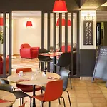Ibis La Glacerie 3* شيربوغ أون كوتننتين