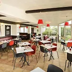 Ibis La Glacerie شيربوغ أون كوتننتين