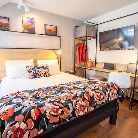 Ibis La Glacerie Hotel 3*