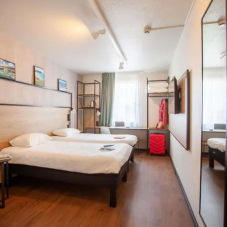 Ibis La Glacerie Hotel