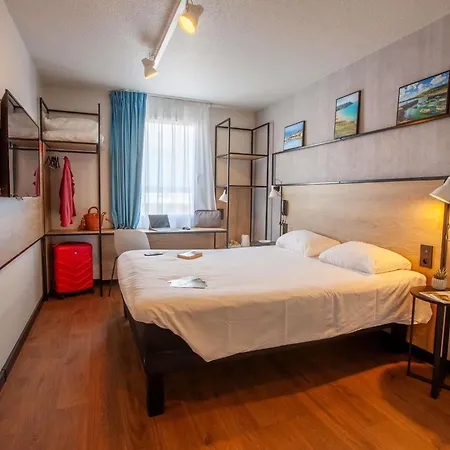 Ibis La Glacerie Hotel