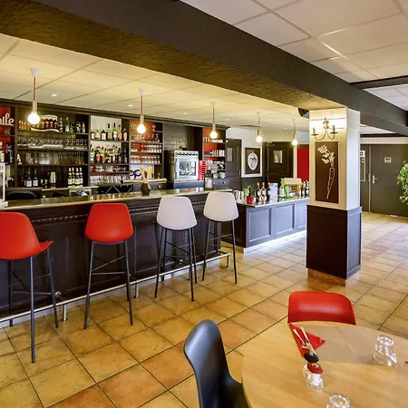 Ibis La Glacerie Hotel 3*