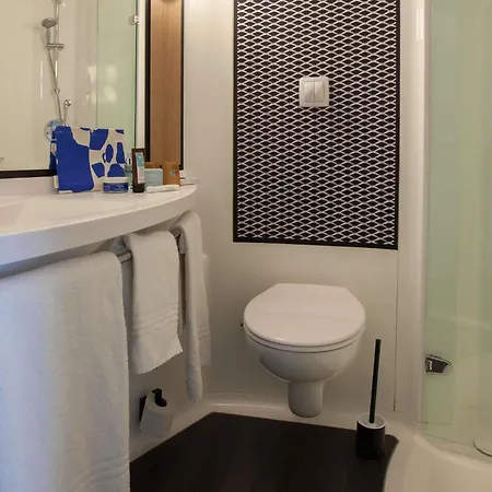Ibis La Glacerie Hotel
