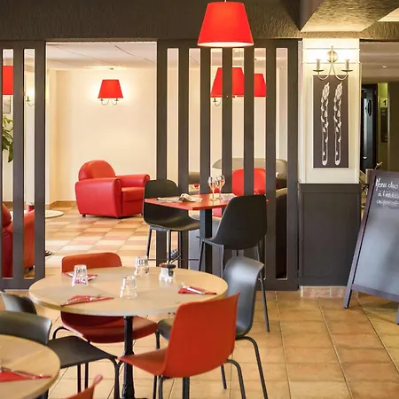 Ibis La Glacerie Hotel 3*