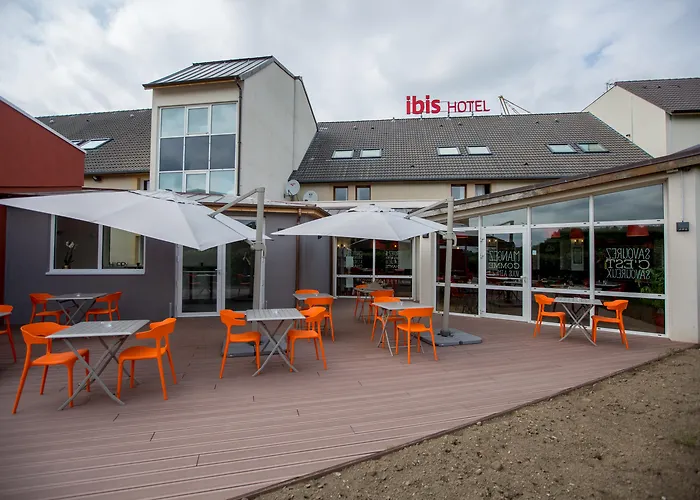 宜必思瑟堡拉格拉斯里酒店 酒店 瑟堡