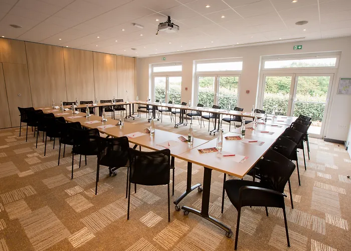 Hotel Ibis La Glacerie 3*