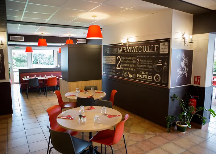 Ibis La Glacerie Hotel 3*