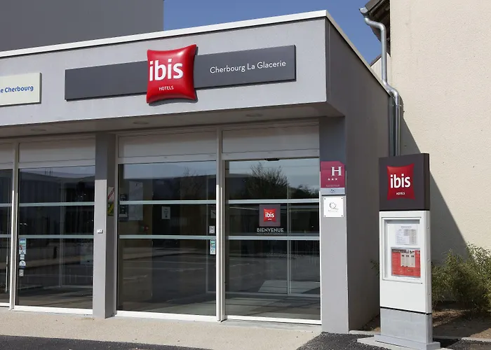 宜必思瑟堡拉格拉斯里酒店 酒店 瑟堡