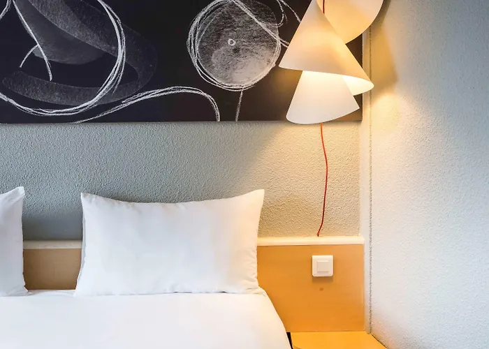 Ibis La Glacerie Hotel 3*