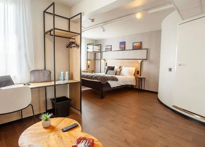 宜必思瑟堡拉格拉斯里酒店 酒店