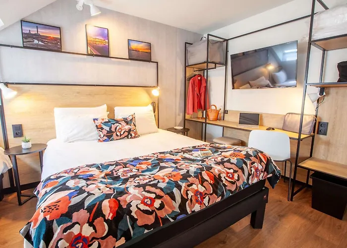 Ibis La Glacerie Hotel 3*